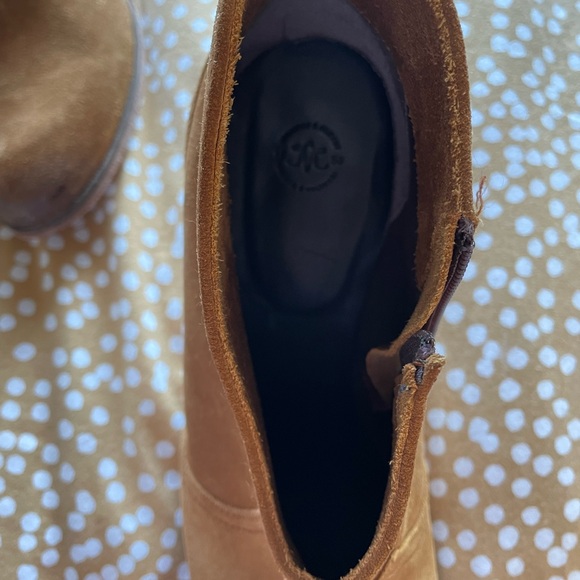 Suede booties, size 10, very good condition - Picture 7 of 8